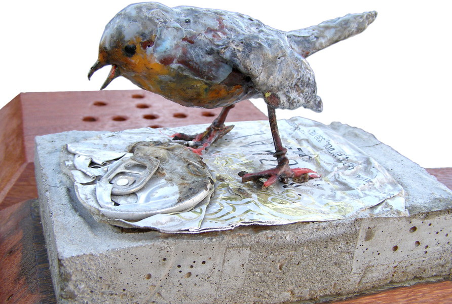 Redbreast In Transport Cratera